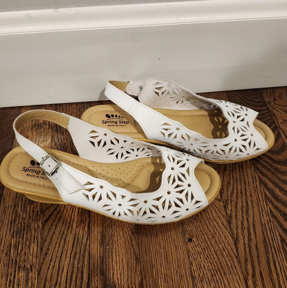 Spring Step Olivia White Eyelet Cutout Wedge Sandals Womens Size 11